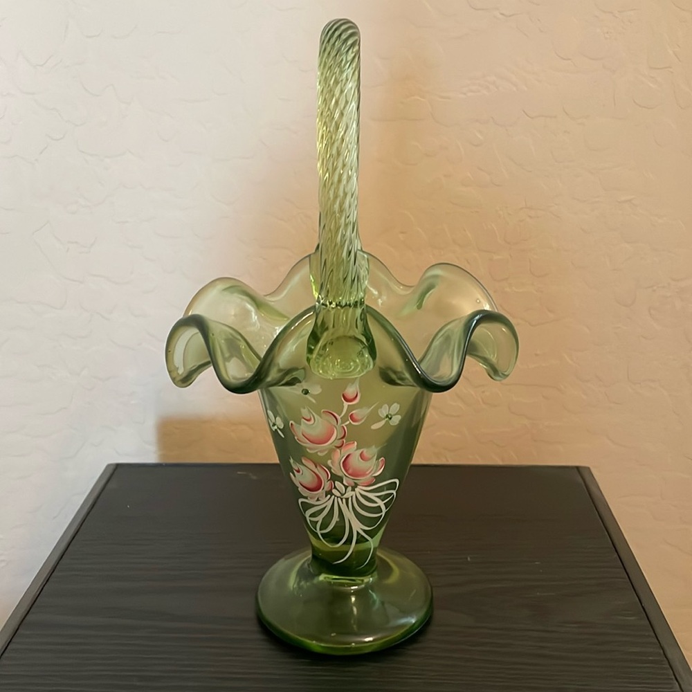 Small Fenton basket